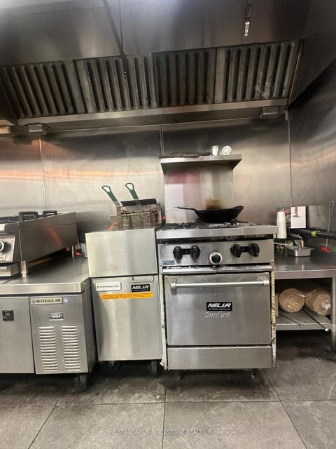 Photo 15 at 1176 The Queensway, City Centre West, Toronto