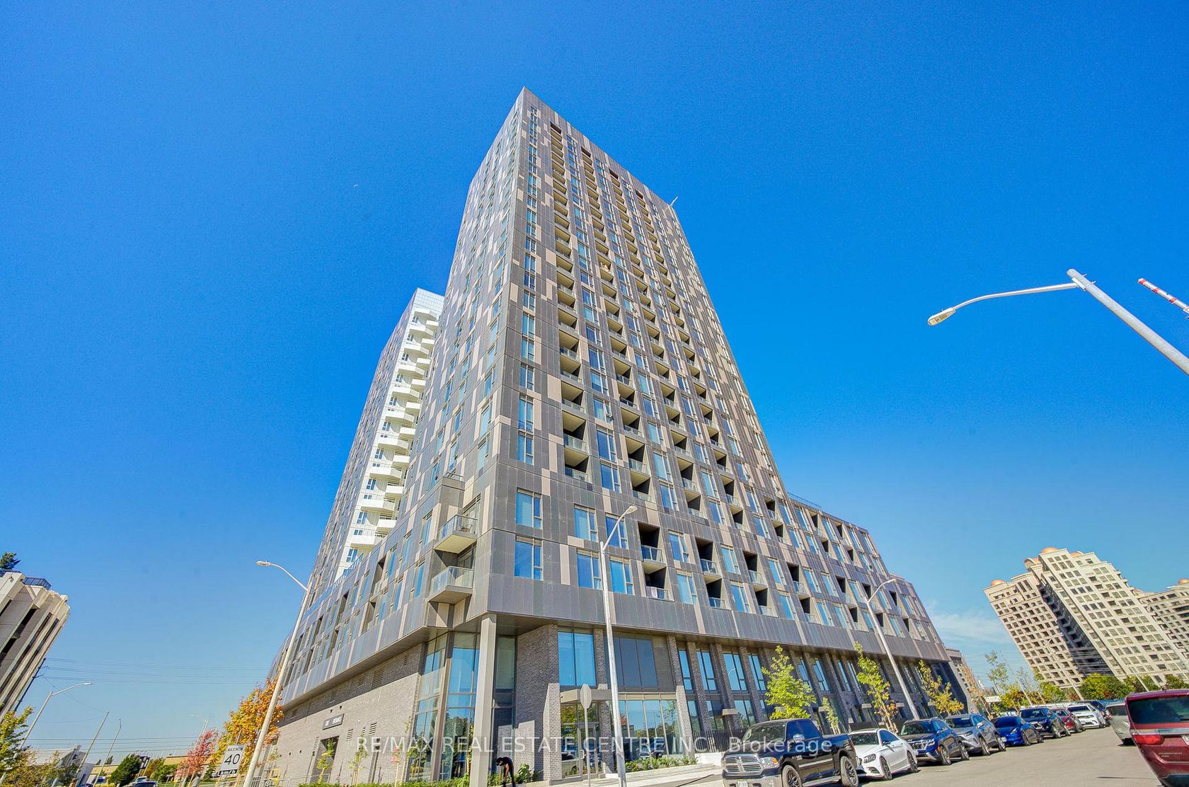2204 - 474 Caldari Road, Concord, Vaughan 