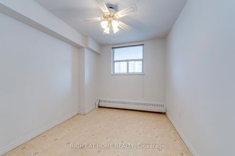 Photo 6 at 413 - 390 Dixon Road, The Westway, Toronto