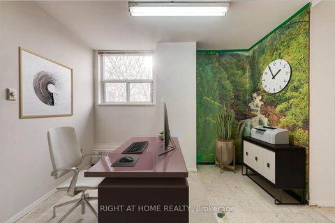 Photo 11 at 413 - 390 Dixon Road, The Westway, Toronto