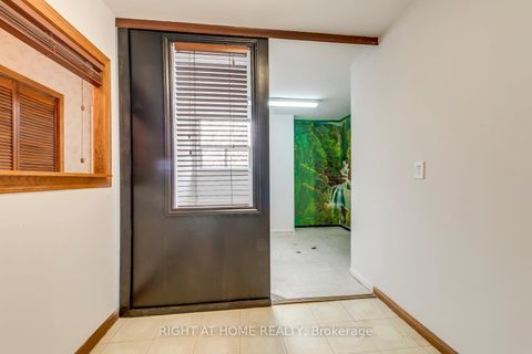 Photo 14 at 413 - 390 Dixon Road, The Westway, Toronto