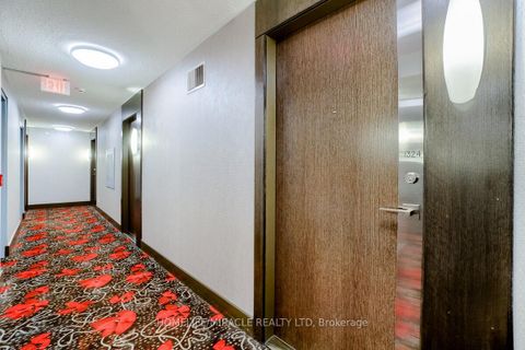 Photo 8 at 1324 - 2 Eva Road, Etobicoke West Mall, Toronto