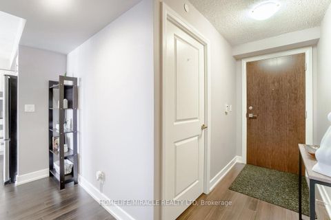 Photo 9 at 1324 - 2 Eva Road, Etobicoke West Mall, Toronto