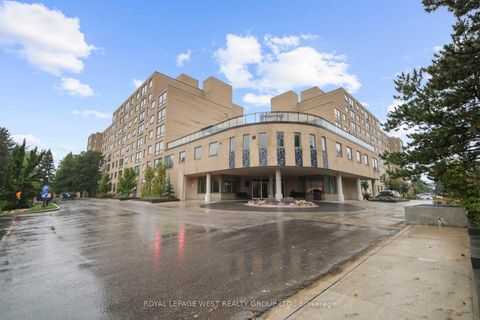 Photo 18 at 805 - 326 Major Mackenzie Drive E, Crosby, Richmond Hill