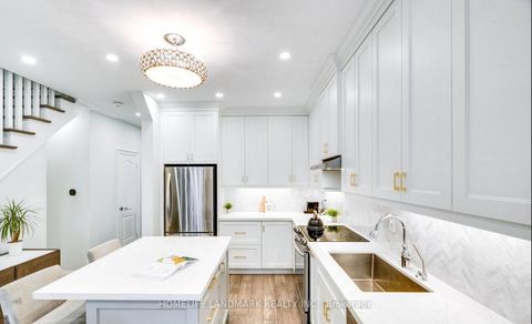 Photo 2 at 16 Gauguin Avenue, Patterson, Vaughan