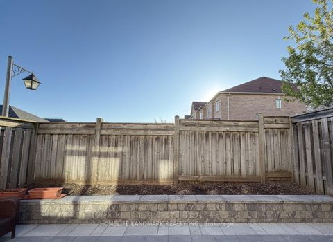 Photo 5 at 16 Gauguin Avenue, Patterson, Vaughan