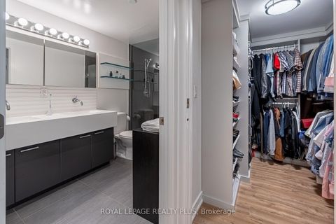 Photo 18 at 117 - 55 Stewart Street, Waterfront Communities C1, Toronto