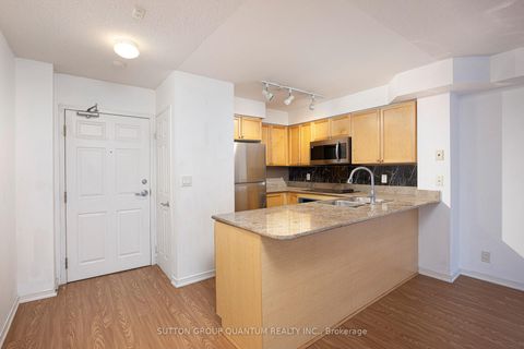 Photo 8 at 302 - 245 Davisville Avenue, Mount Pleasant West, Toronto