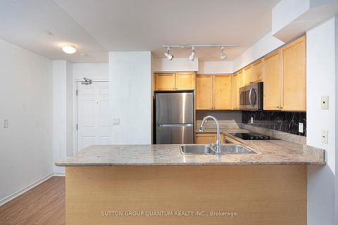 Photo 10 at 302 - 245 Davisville Avenue, Mount Pleasant West, Toronto
