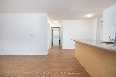 Photo 11 at 302 - 245 Davisville Avenue, Mount Pleasant West, Toronto