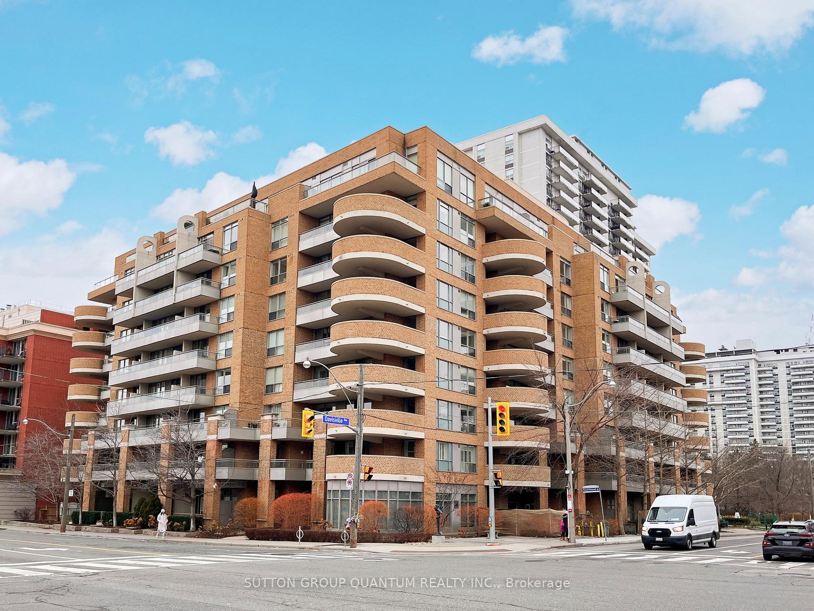 302 - 245 Davisville Avenue, Mount Pleasant West, Toronto 