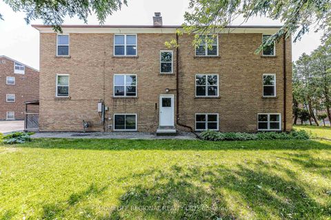 Photo 4 at 50 Cuffley Crescent N, CFB, Toronto