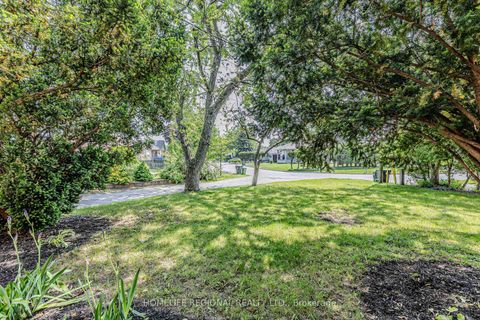 Photo 7 at 50 Cuffley Crescent N, CFB, Toronto