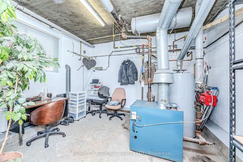 Photo 33 at 50 Cuffley Crescent N, CFB, Toronto