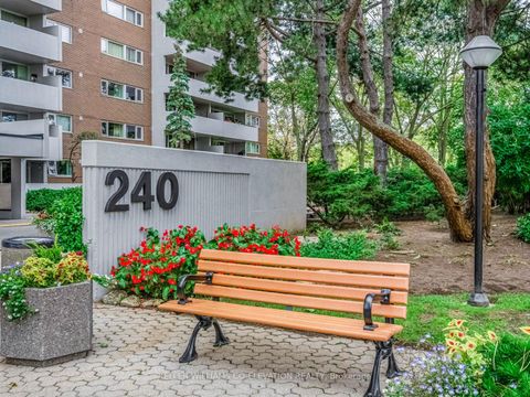 Photo 1 at 709 - 240 Scarlett Road, Smythe, Toronto