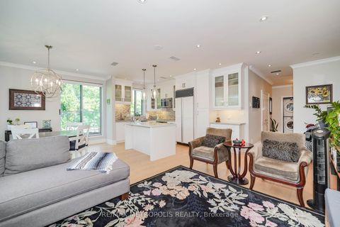 Photo 1 at 201 - 1 Watergarden Way, Bayview Village, Toronto