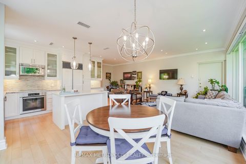 Photo 3 at 201 - 1 Watergarden Way, Bayview Village, Toronto