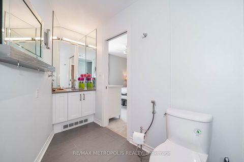 Photo 14 at 201 - 1 Watergarden Way, Bayview Village, Toronto