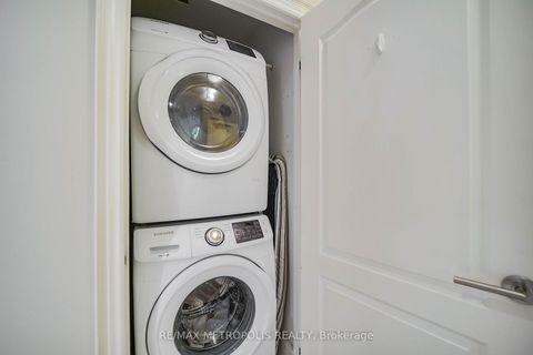 Photo 19 at 201 - 1 Watergarden Way, Bayview Village, Toronto