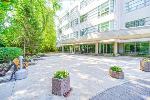 Photo 22 at 201 - 1 Watergarden Way, Bayview Village, Toronto