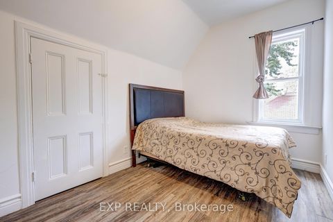 Photo 26 at 853 Simcoe Street S, Lakeview, Oshawa