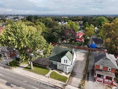 Photo 29 at 853 Simcoe Street S, Lakeview, Oshawa
