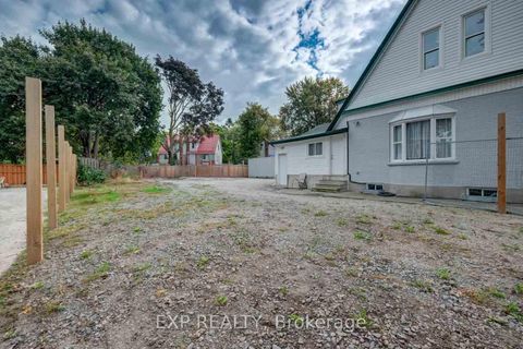 Photo 33 at 853 Simcoe Street S, Lakeview, Oshawa