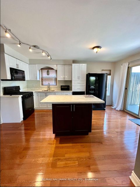 Photo 5 at 393 pickering Crescent, College Manor, Newmarket