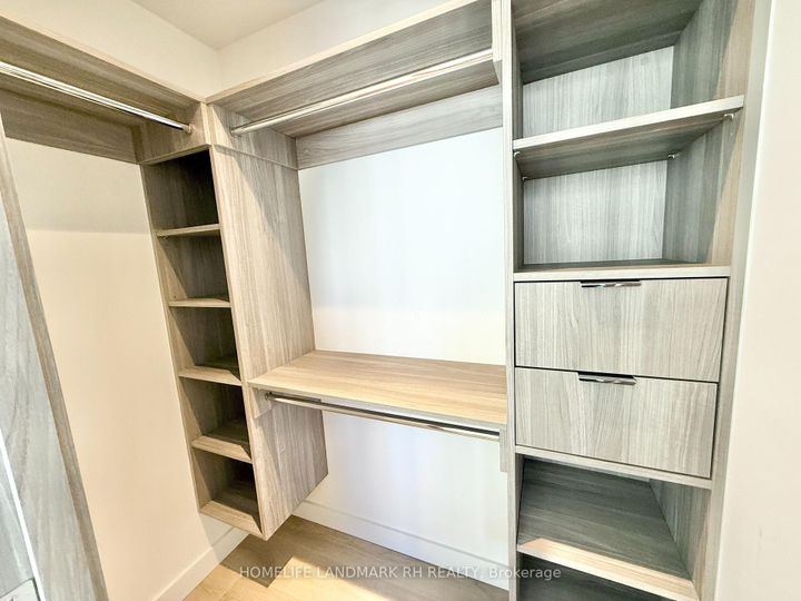 Photo 10 at 915 - 25 McMahon Drive, Bayview Village, Toronto