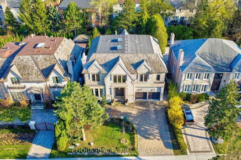 Photo 3 at 141 Highland Crescent, York Mills, Toronto