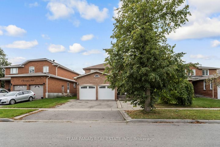 Photo 1 at 6 Coronation Circle, Heart Lake West, Brampton