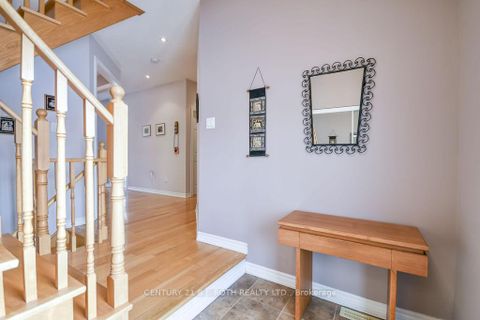 Photo 4 at 24 Connaught Lane, Shore, Barrie