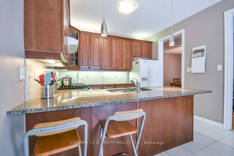 Photo 11 at 24 Connaught Lane, Shore, Barrie