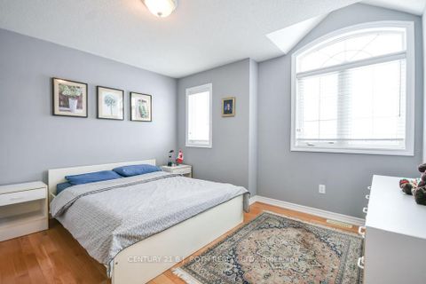 Photo 18 at 24 Connaught Lane, Shore, Barrie