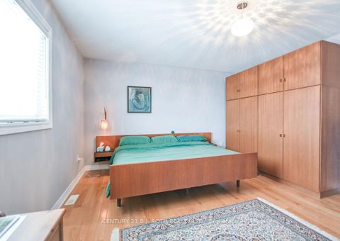 Photo 25 at 24 Connaught Lane, Shore, Barrie