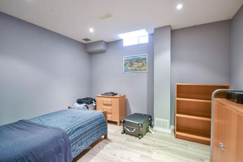 Photo 31 at 24 Connaught Lane, Shore, Barrie