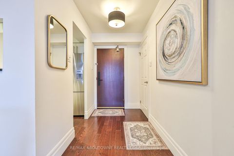 Photo 8 at 404 - 185 Robinson Street, OO Old Oakville, Oakville