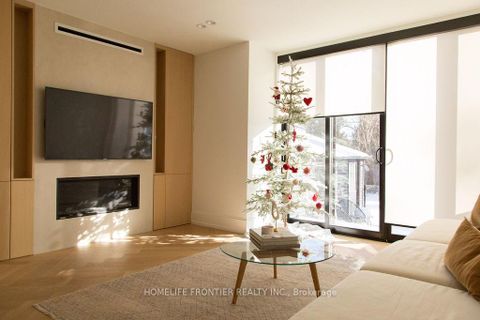 Photo 9 at 127 Glenvale Boulevard, Leaside, Toronto