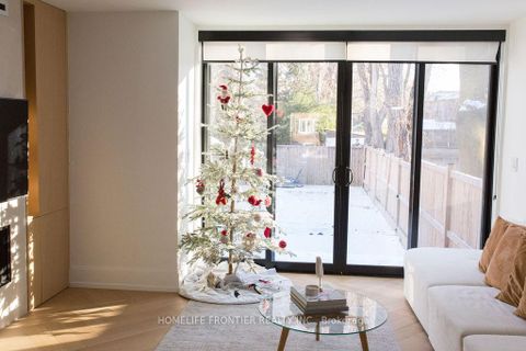 Photo 17 at 127 Glenvale Boulevard, Leaside, Toronto