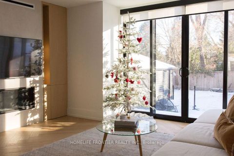 Photo 18 at 127 Glenvale Boulevard, Leaside, Toronto