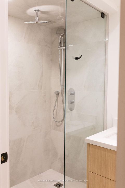 Photo 19 at 127 Glenvale Boulevard, Leaside, Toronto