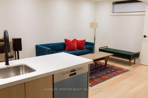 Photo 31 at 127 Glenvale Boulevard, Leaside, Toronto