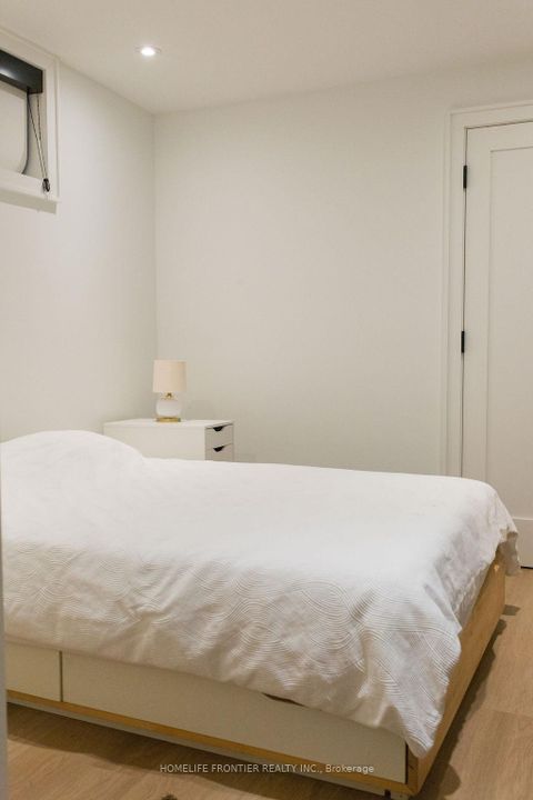 Photo 33 at 127 Glenvale Boulevard, Leaside, Toronto