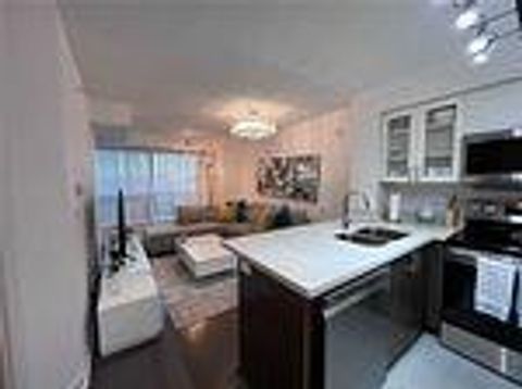 Photo 3 at 307 - 75 Norman Bethune Avenue, Beaver Creek Business Park, Richmond Hill