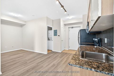 Photo 11 at 3109 - 37 Grosvenor Street, Bay Street Corridor, Toronto