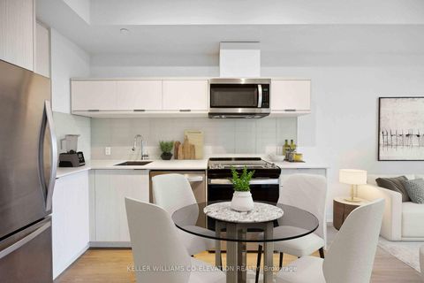 Photo 4 at 914 - 10 Deerlick Court, Donalda, Toronto