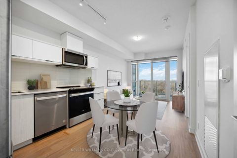 Photo 5 at 914 - 10 Deerlick Court, Donalda, Toronto