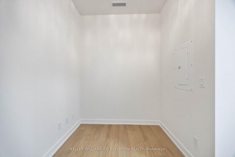 Photo 14 at 914 - 10 Deerlick Court, Donalda, Toronto