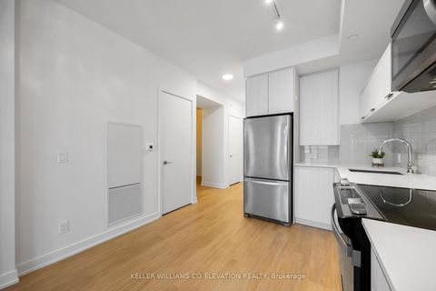 Photo 18 at 914 - 10 Deerlick Court, Donalda, Toronto