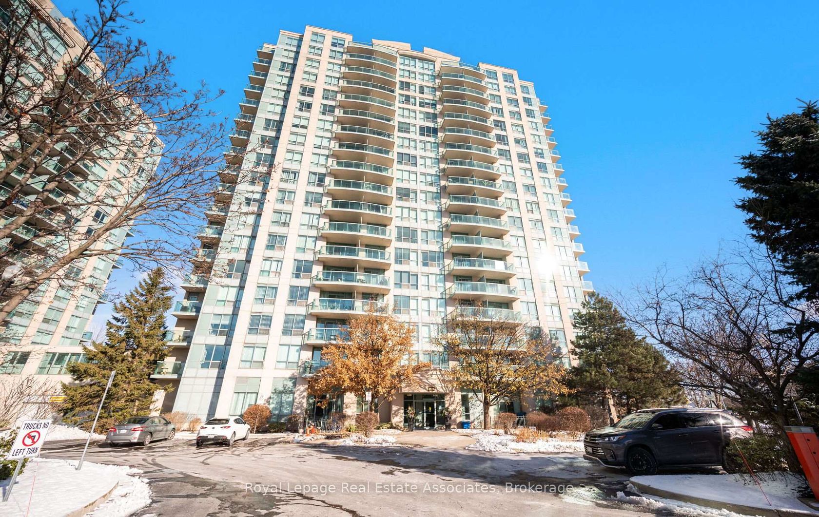 1713 - 2545 Erin Centre Boulevard, Central Erin Mills, Mississauga 